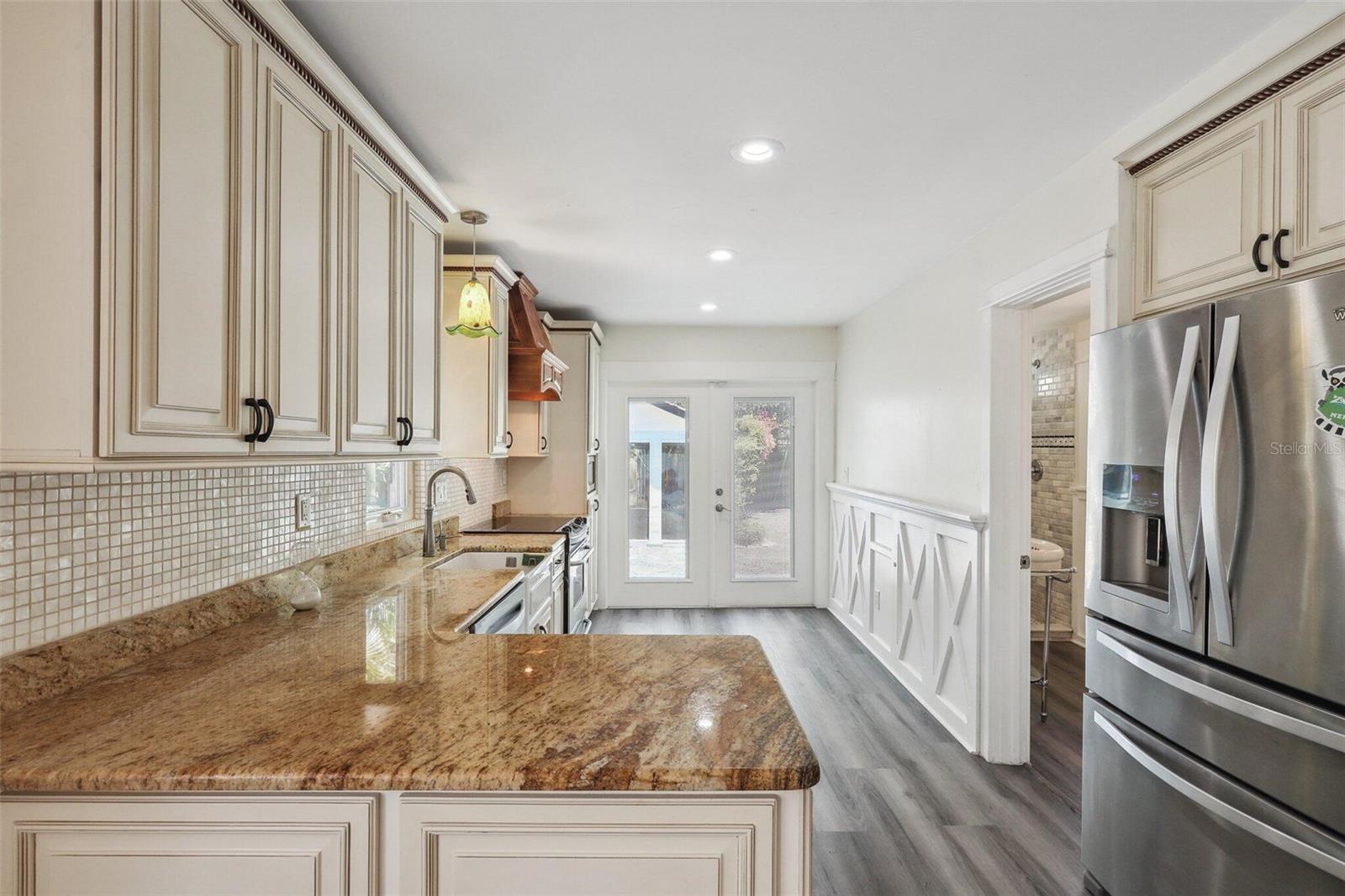 Image 4 of 25 For 6503 Wellington Avenue