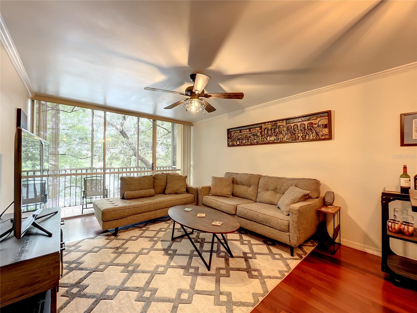 Image 11 of 33 For 1100 Delaney Avenue F306