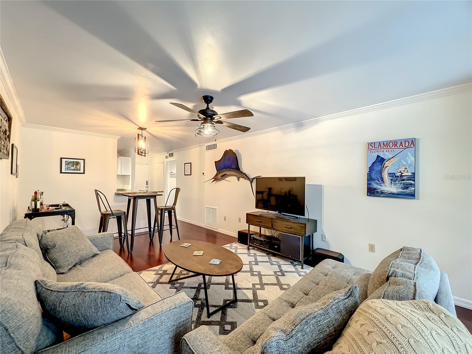 Image 15 of 33 For 1100 Delaney Avenue F306
