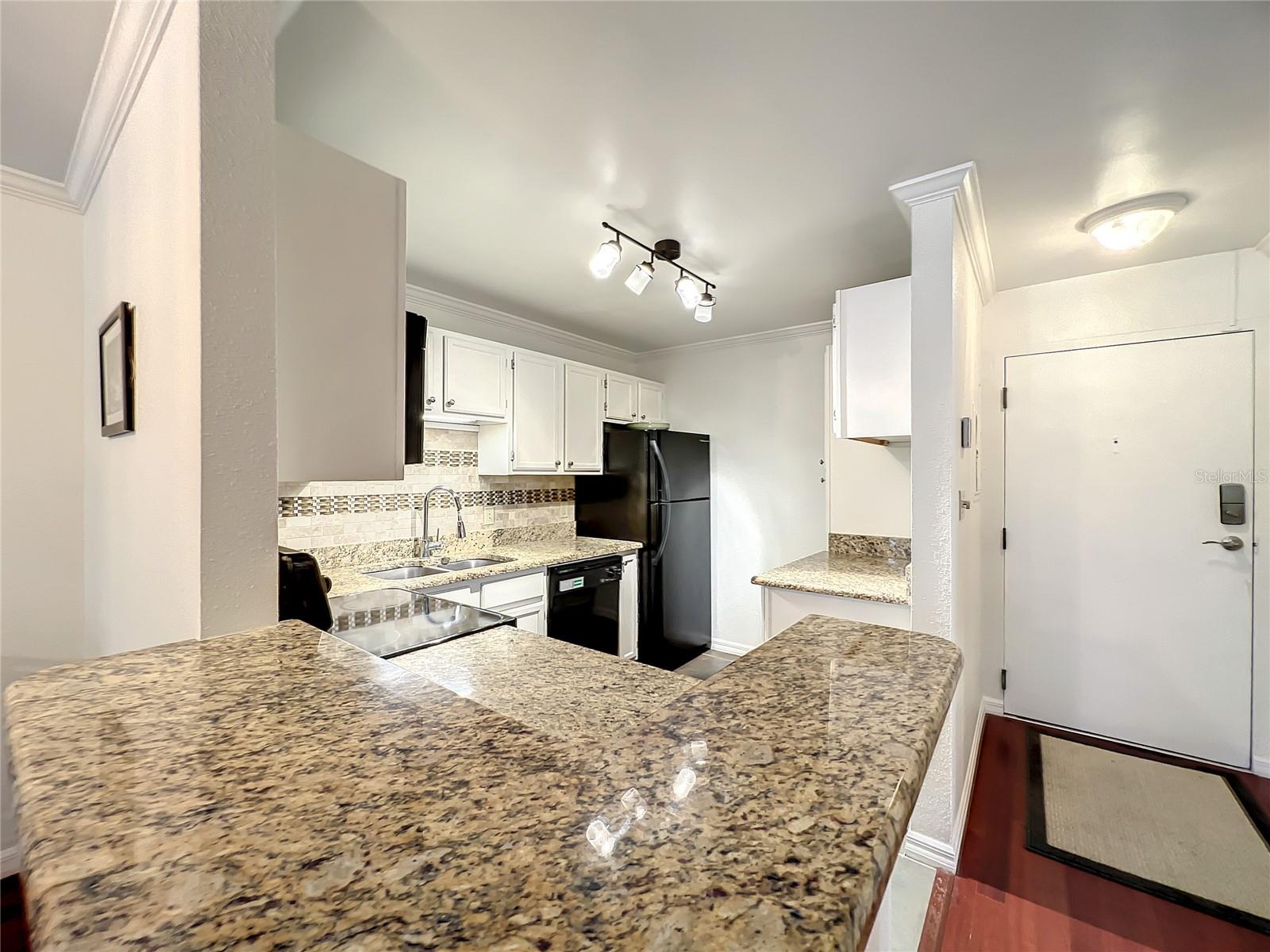 Image 7 of 33 For 1100 Delaney Avenue F306