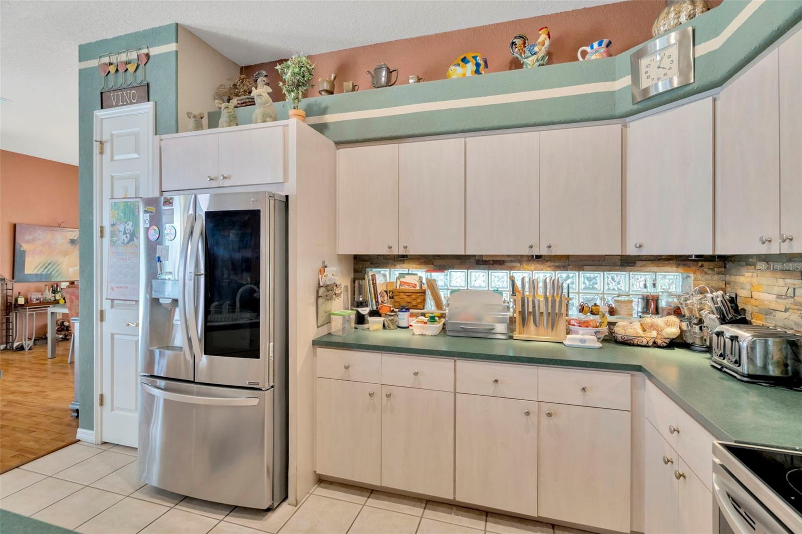 Image 13 of 29 For 14680 Linden Drive