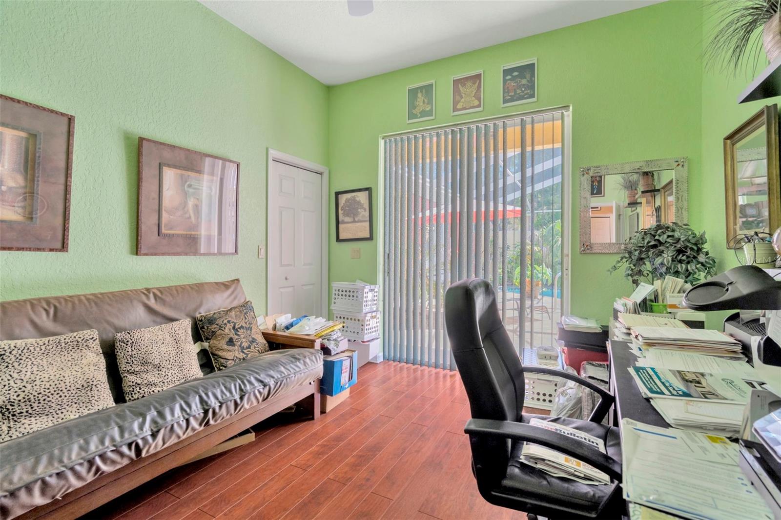 Image 16 of 29 For 14680 Linden Drive