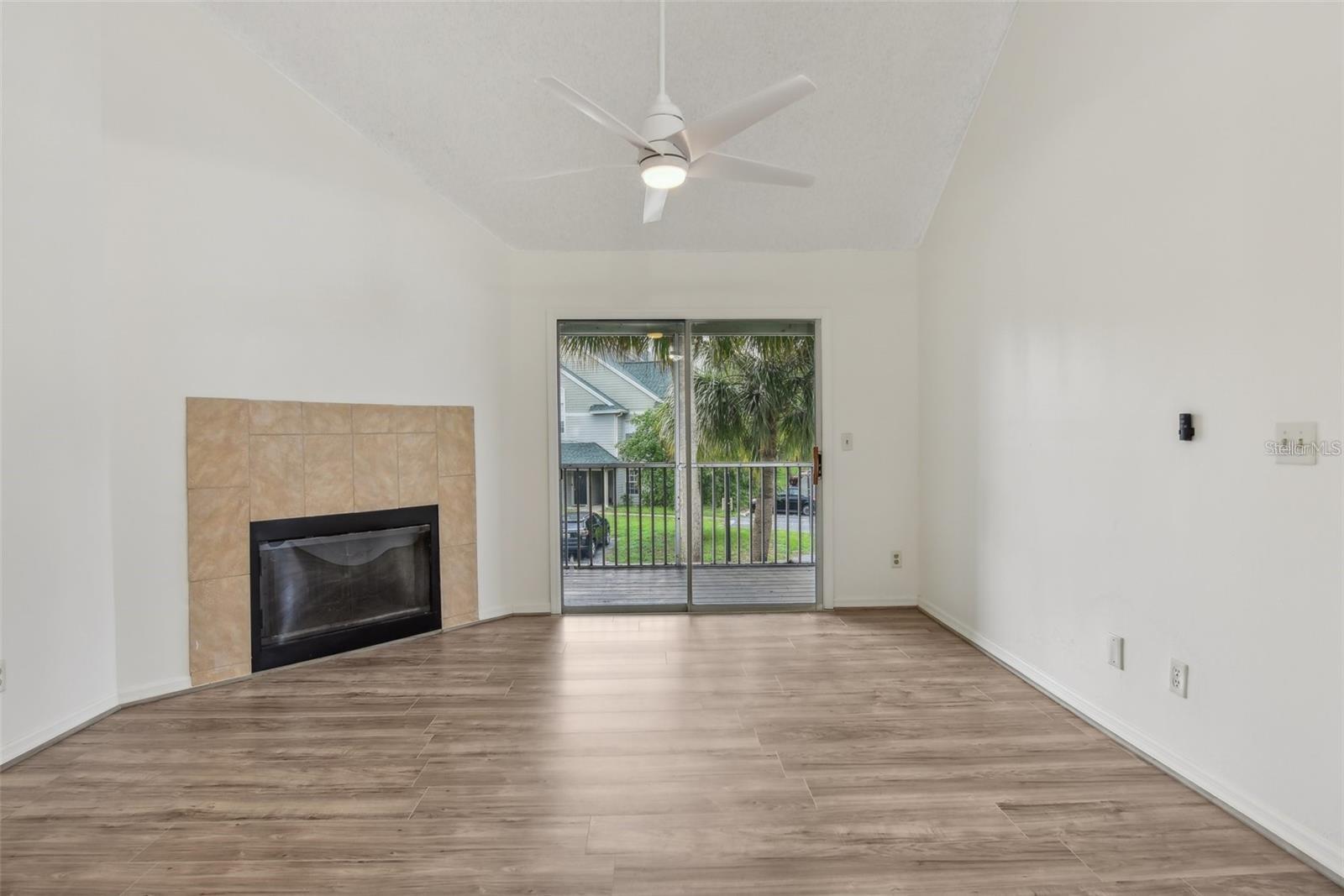 Image 4 of 26 For 6088 Westgate Drive 201
