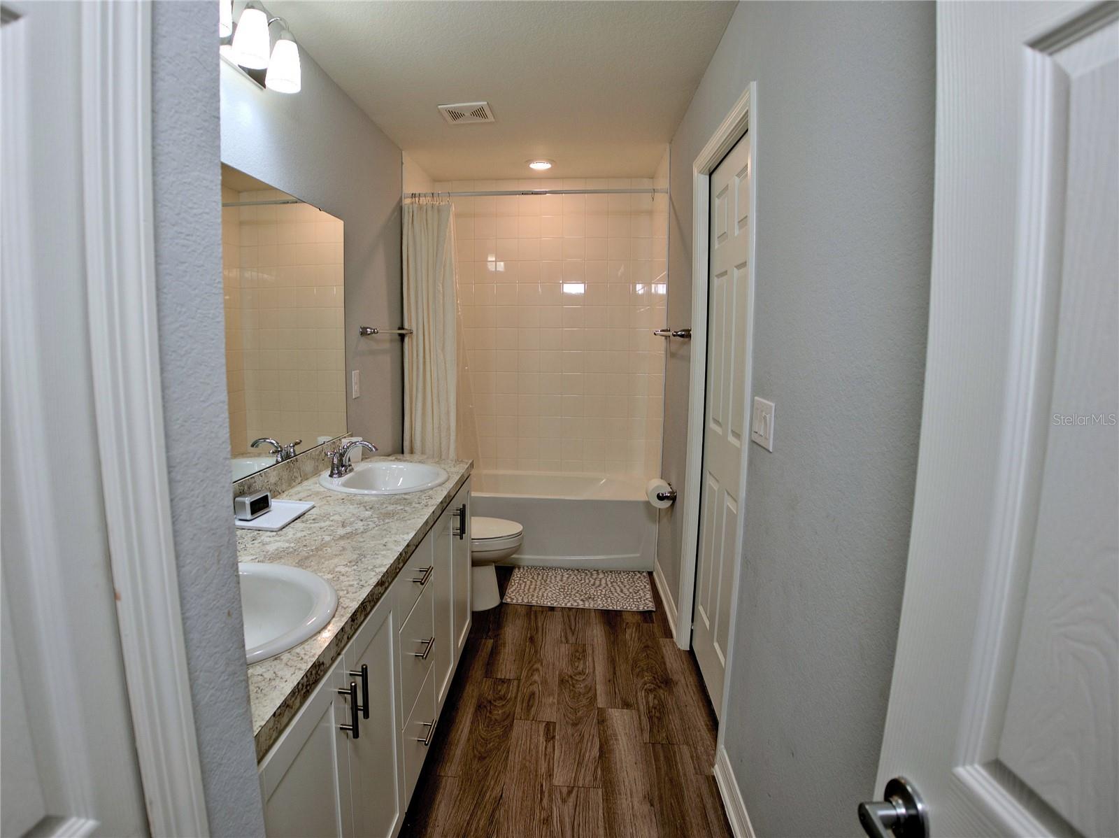 Image 13 of 40 For 3014 Fieldwood Circle