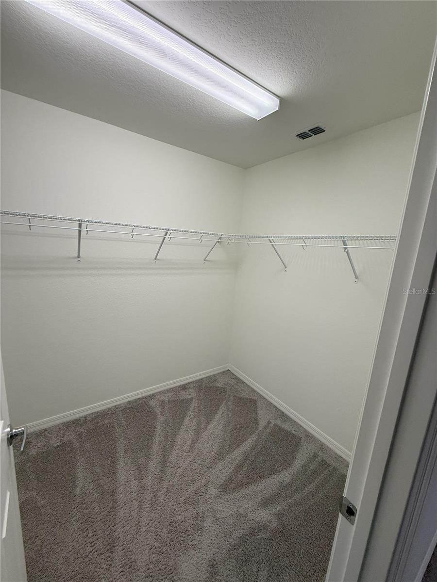 Image 37 of 40 For 3014 Fieldwood Circle