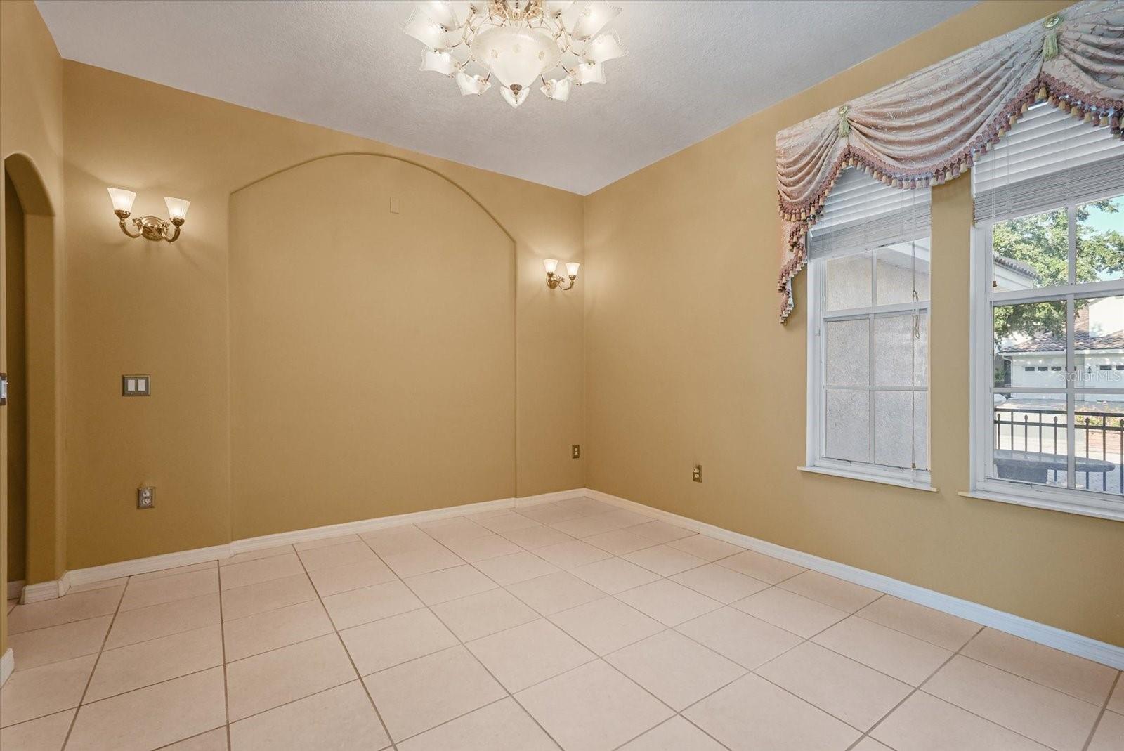 Image 13 of 49 For 9128 Phillips Grove Terrace