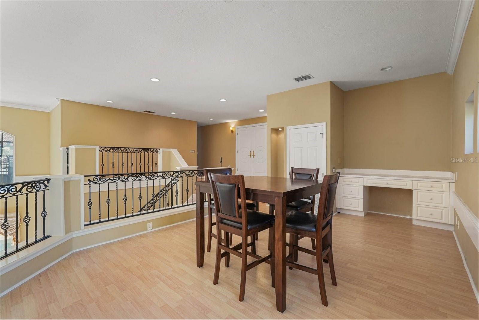 Image 16 of 49 For 9128 Phillips Grove Terrace