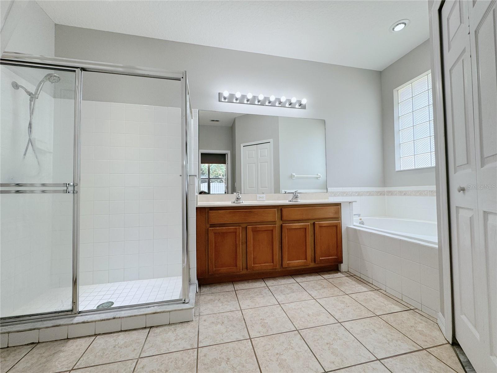 Image 26 of 36 For 5004 Alavista Drive