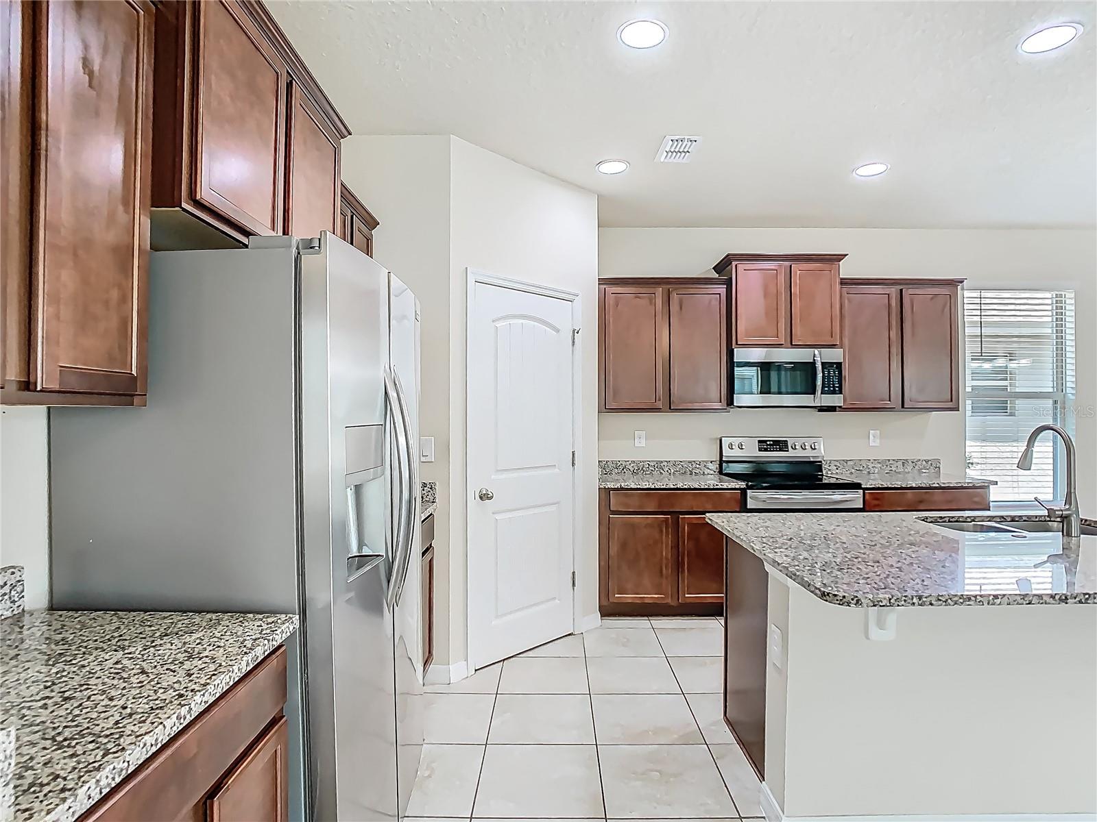 Image 10 of 57 For 9971 Beach Port Drive