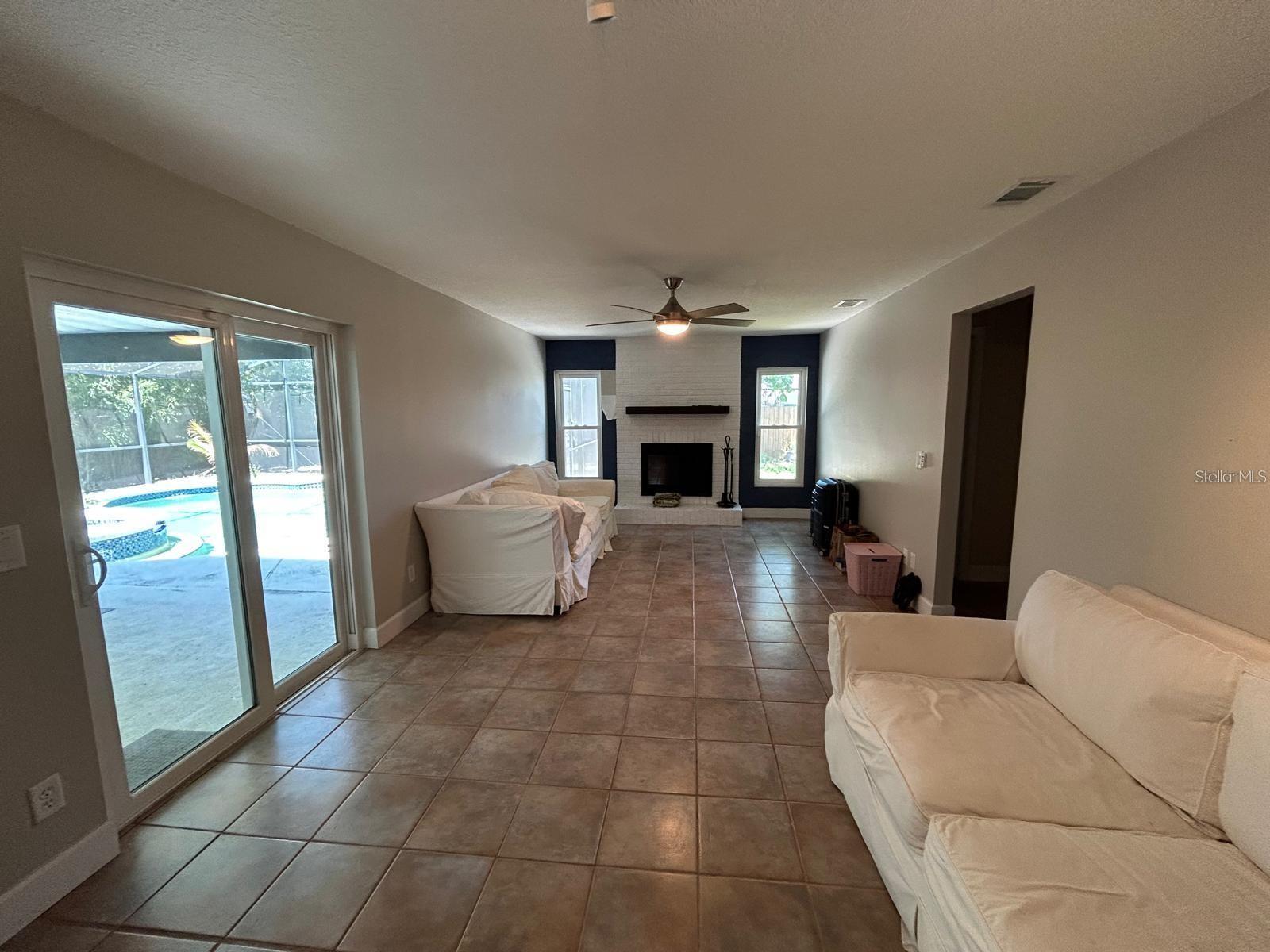 Image 2 of 16 For 9721 Heatherwood Court