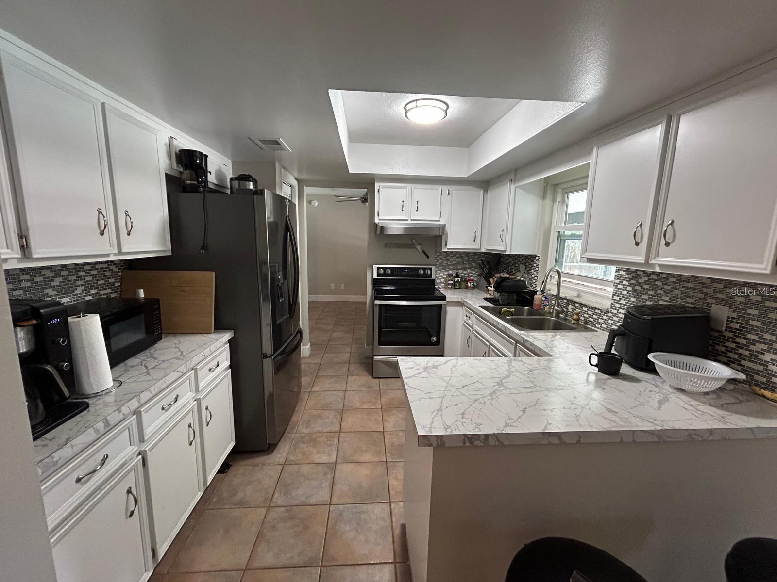 Image 5 of 16 For 9721 Heatherwood Court