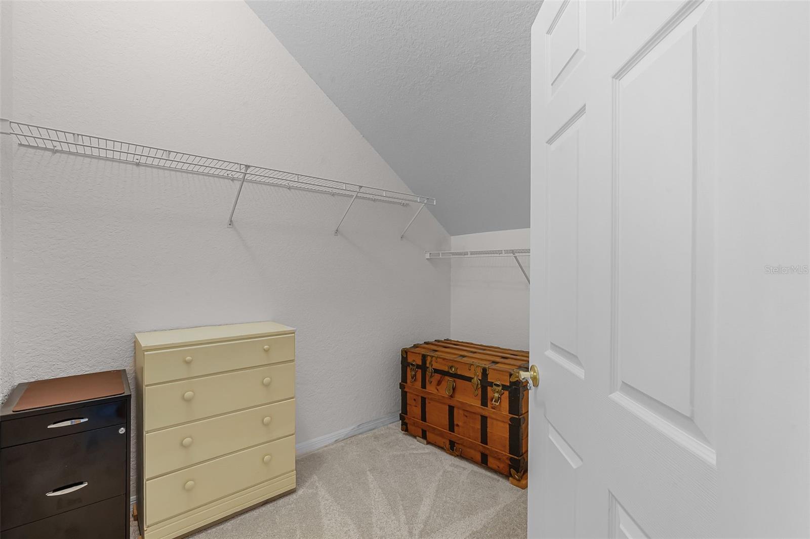 Image 18 of 28 For 6955 Della Drive 41