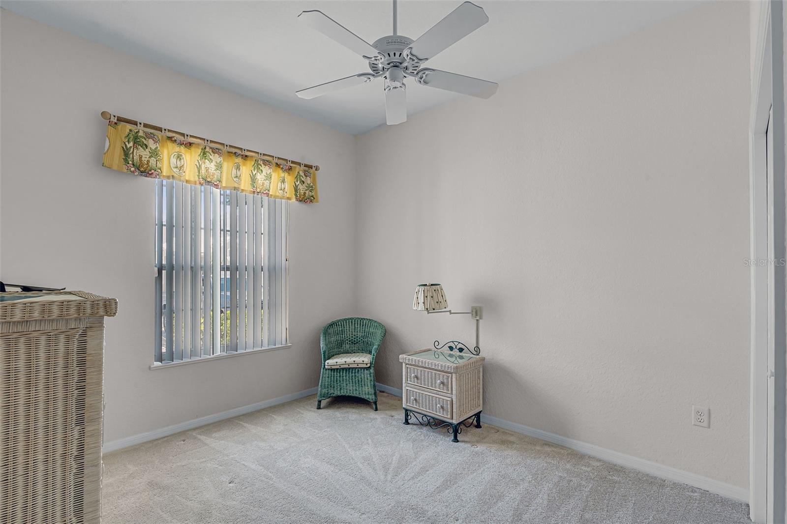 Image 22 of 28 For 6955 Della Drive 41