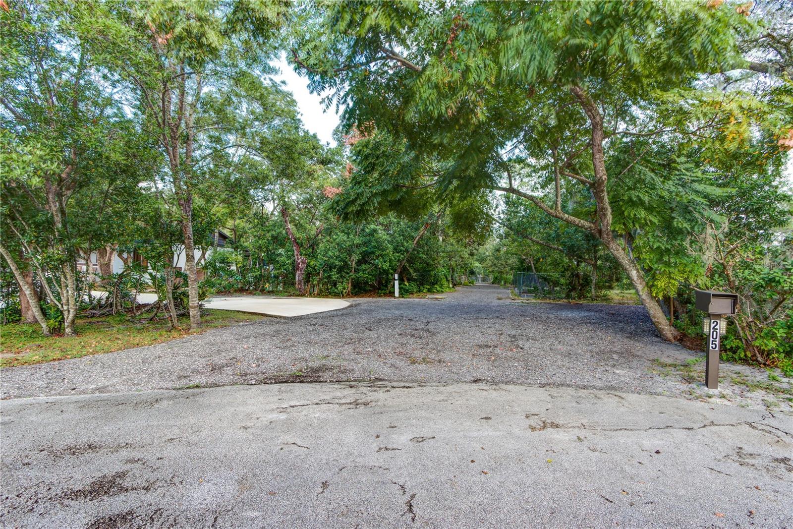 Image 11 of 60 For 205 Elaine Place