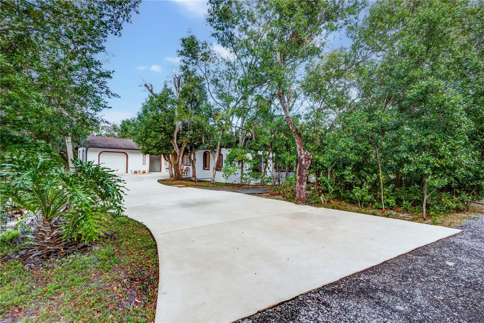 Image 12 of 60 For 205 Elaine Place