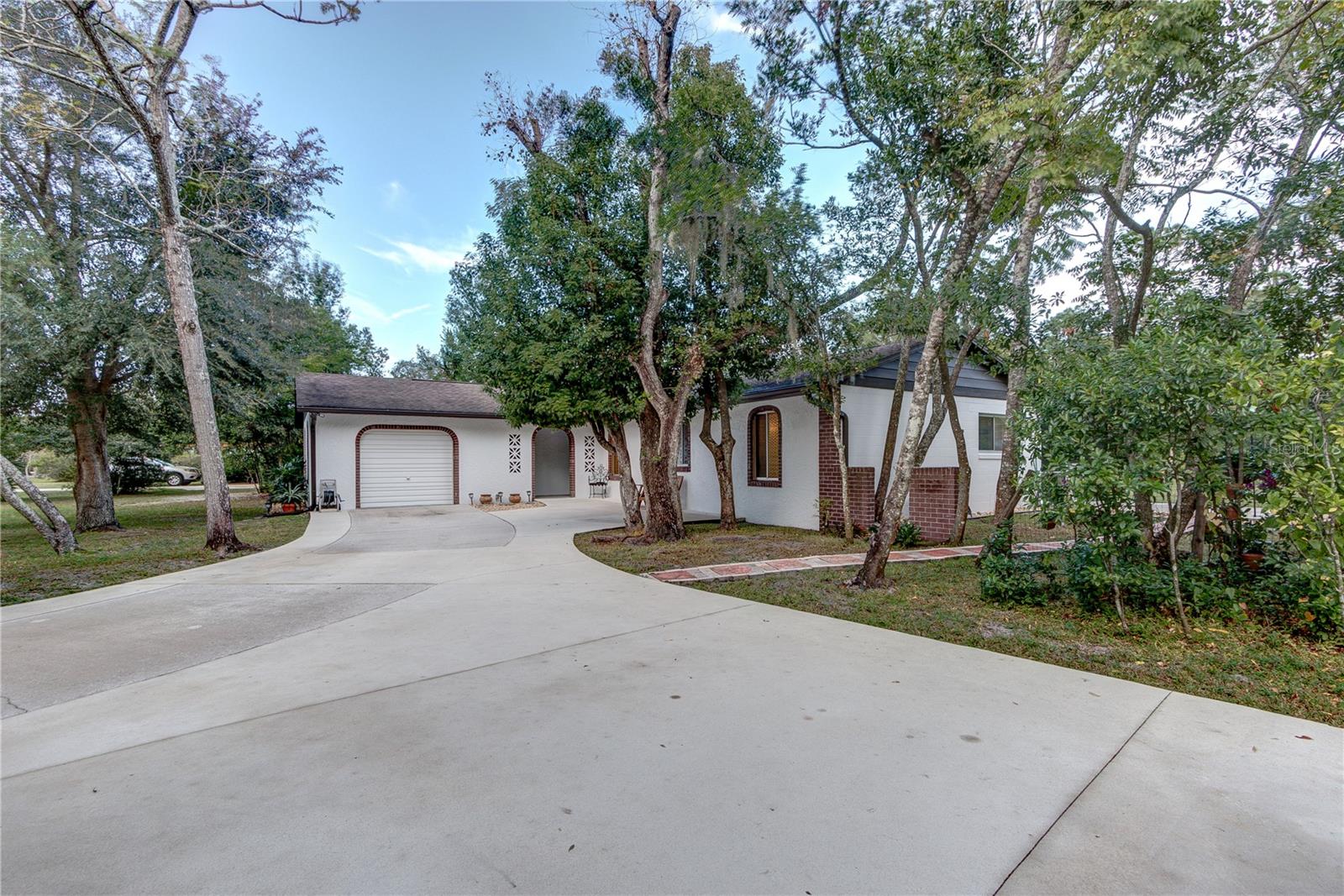 Image 13 of 60 For 205 Elaine Place