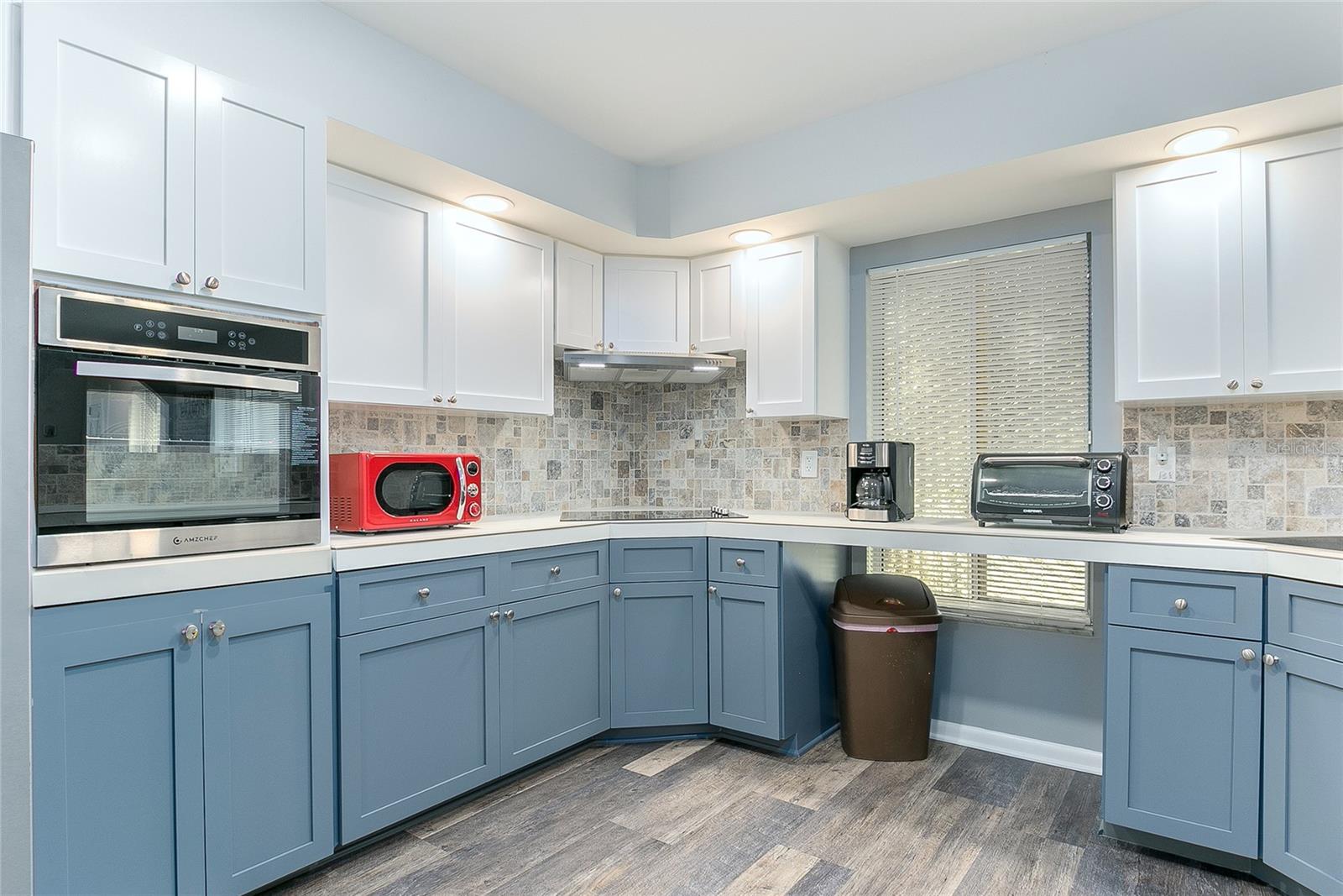 Image 18 of 60 For 205 Elaine Place