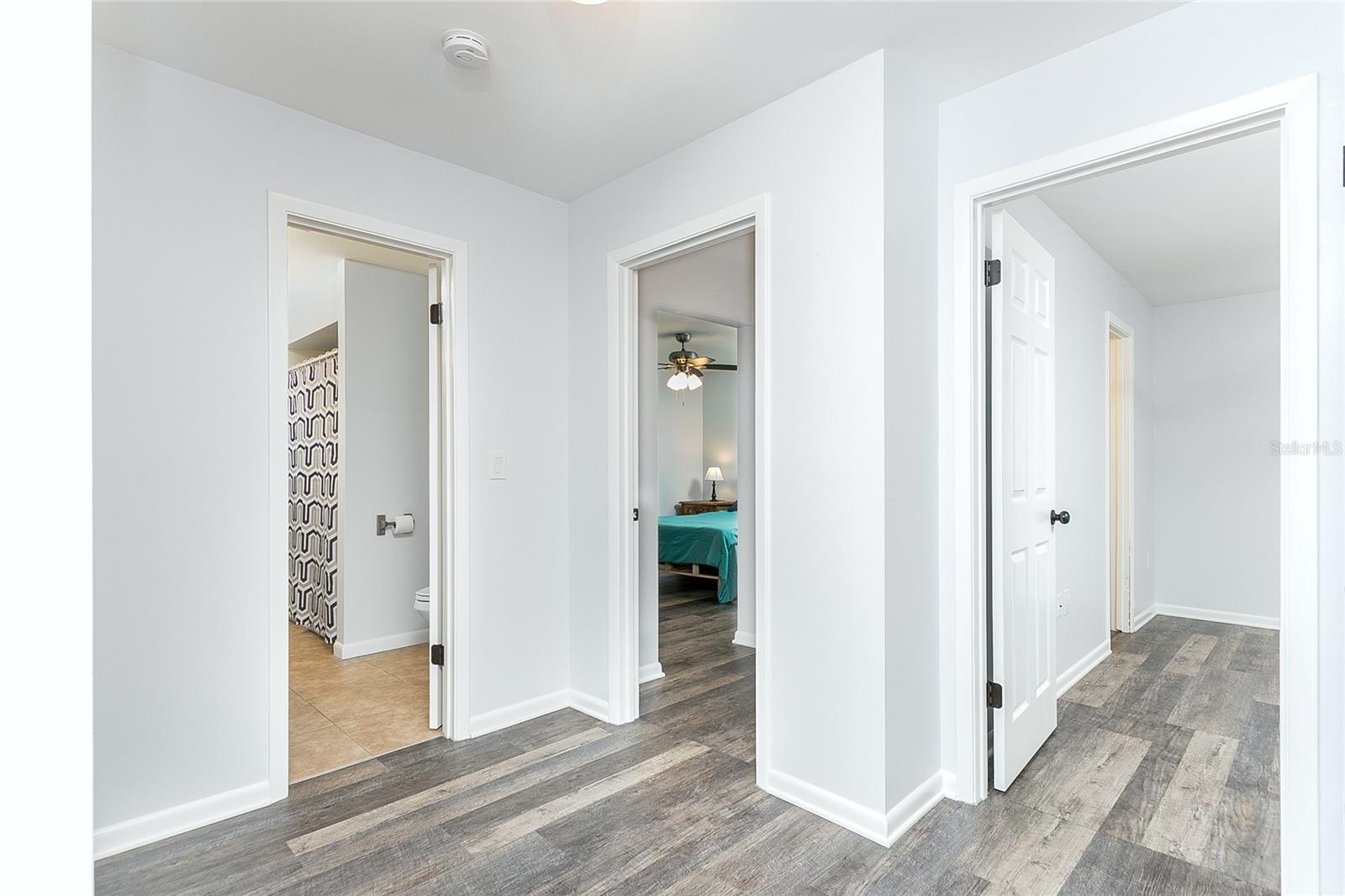 Image 25 of 60 For 205 Elaine Place