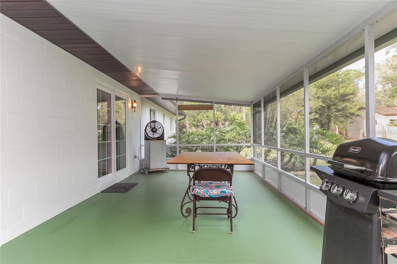 Image 38 of 60 For 205 Elaine Place