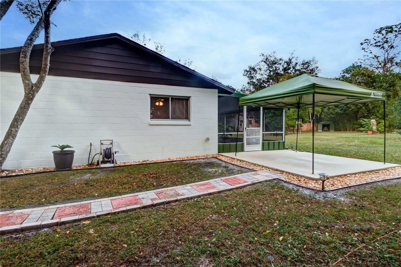 Image 5 of 60 For 205 Elaine Place