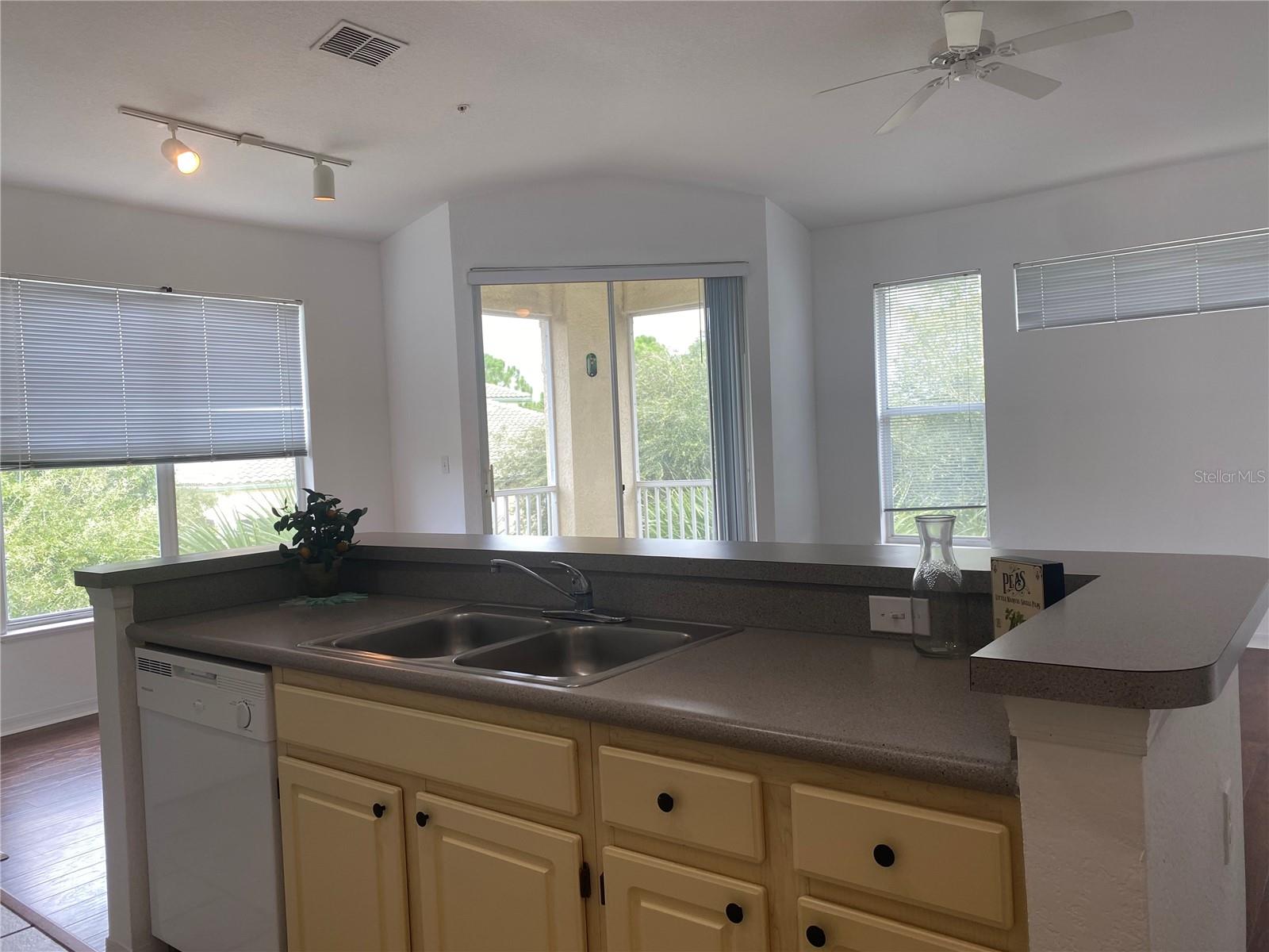 Image 9 of 17 For 8805 Dunes Court 301