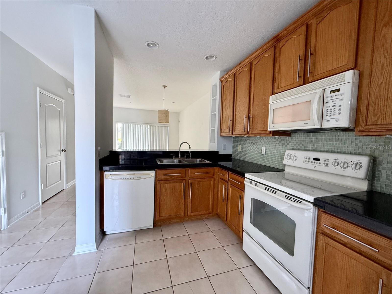 Image 7 of 30 For 3549 Wilshire Way Road 56