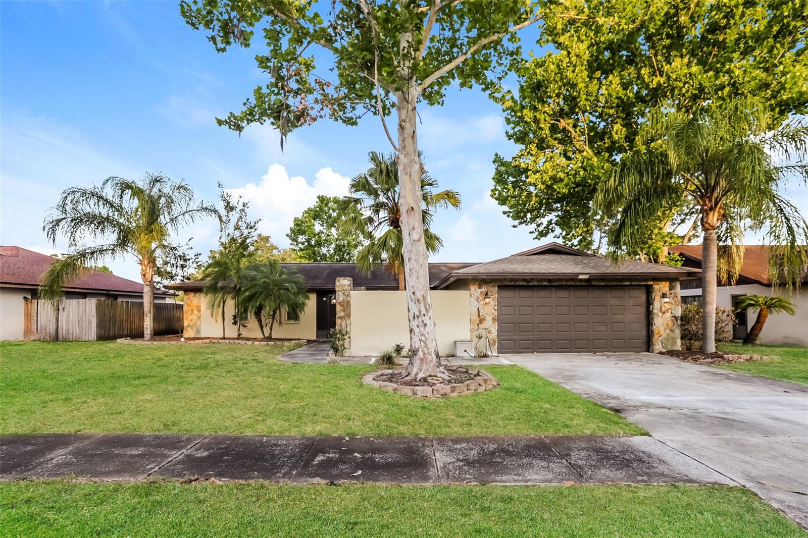 Details for 2006 Sycamore Lane, PLANT CITY, FL 33563