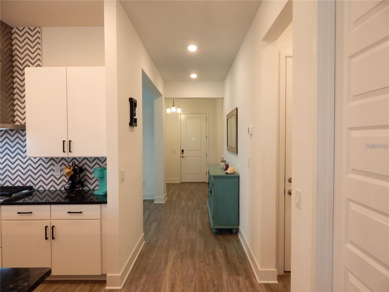 Image 3 of 25 For 14955 Lebeau Loop