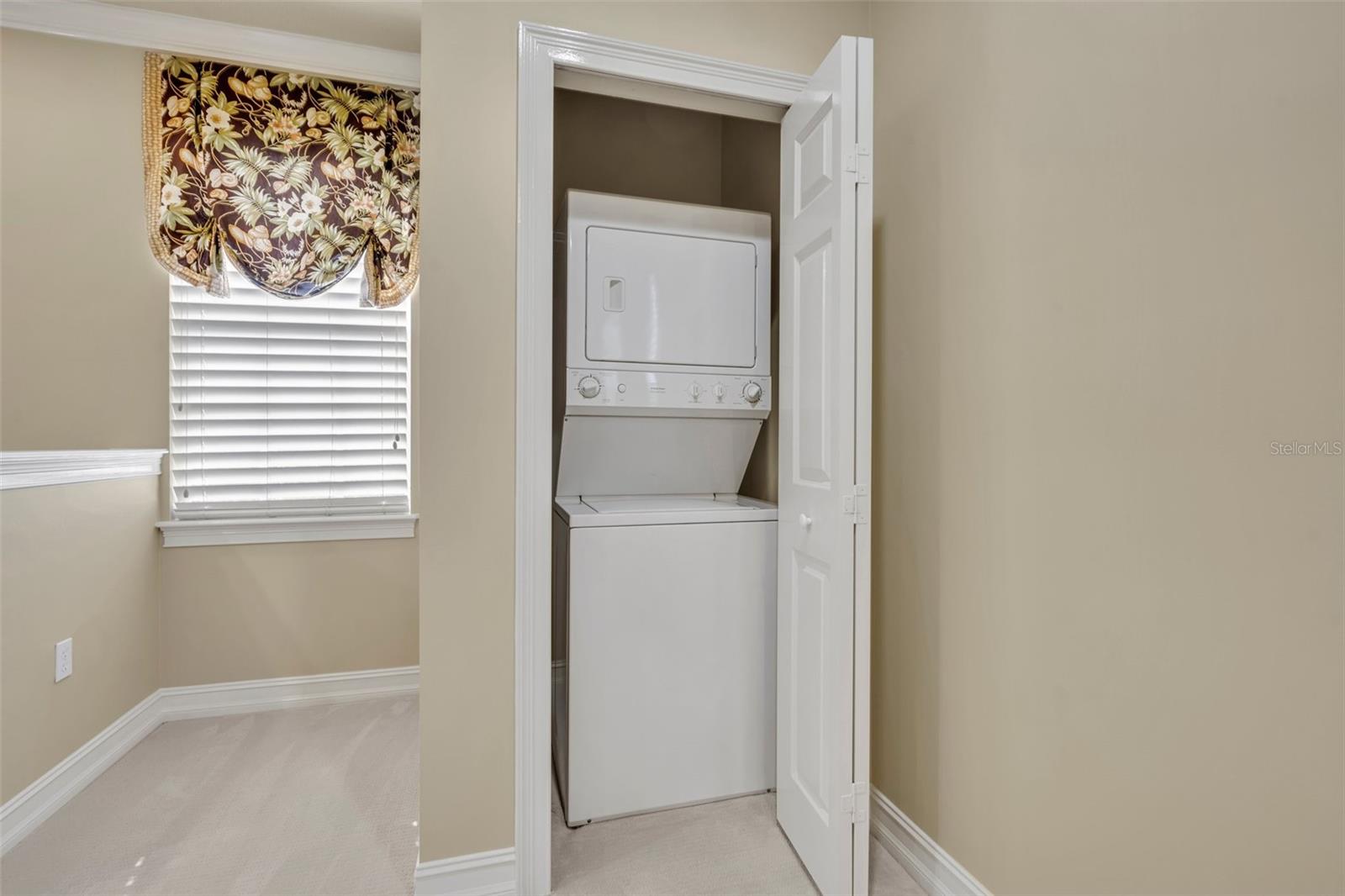 Image 10 of 18 For 4451 Twinview Lane