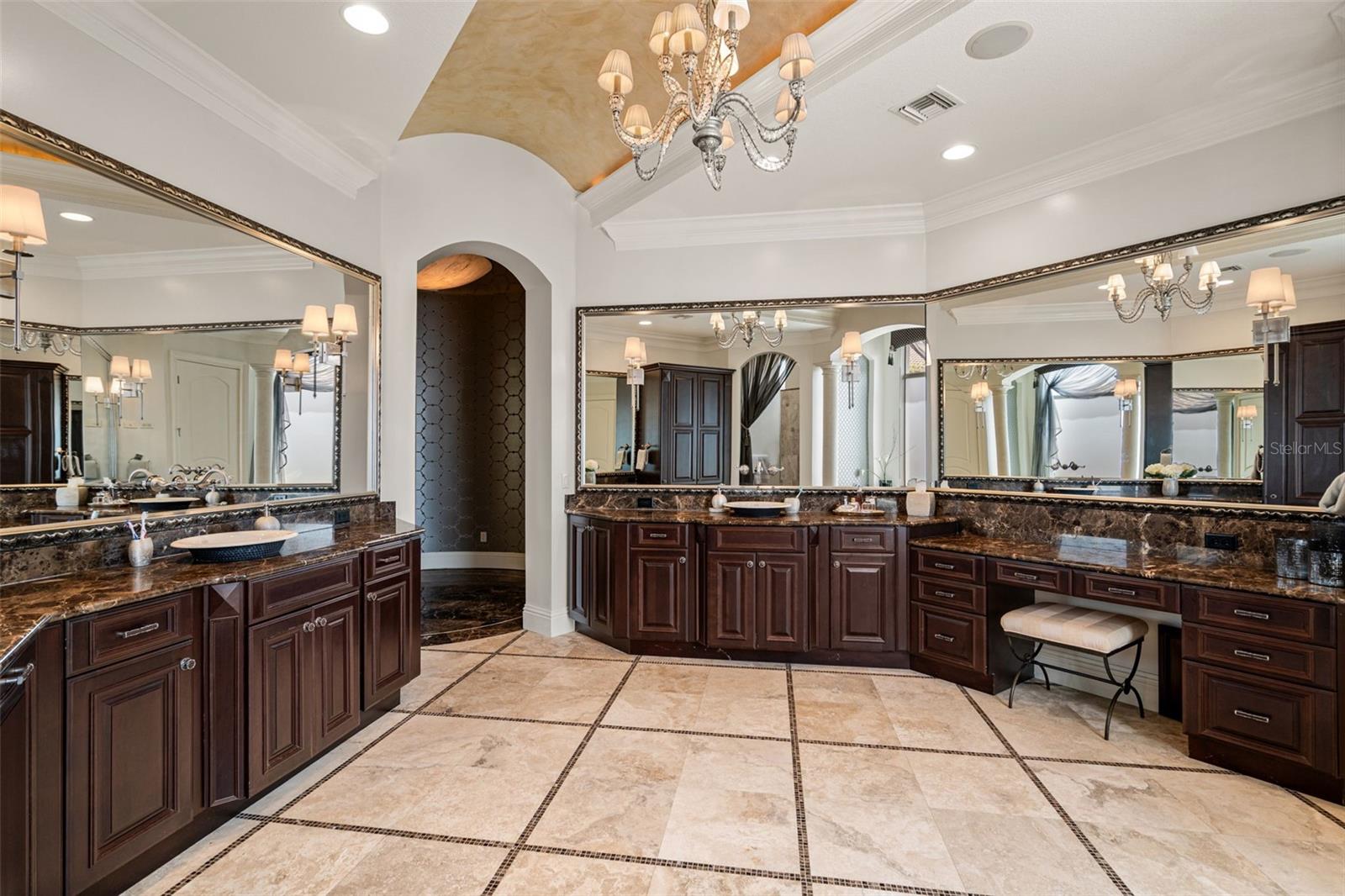 Image 43 of 84 For 3512 Legacy Hills Court