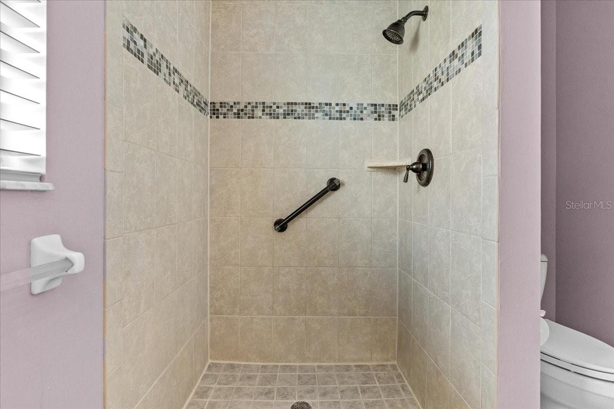Image 8 of 27 For 9447 Brackin Street