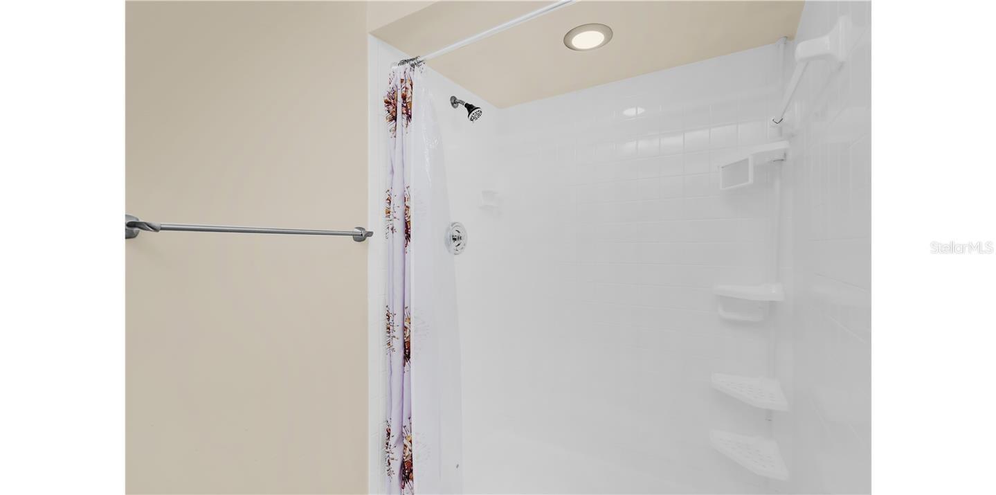 Image 17 of 26 For 4402 Middlebrook Road 4