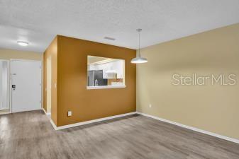 Image 7 of 26 For 4402 Middlebrook Road 4