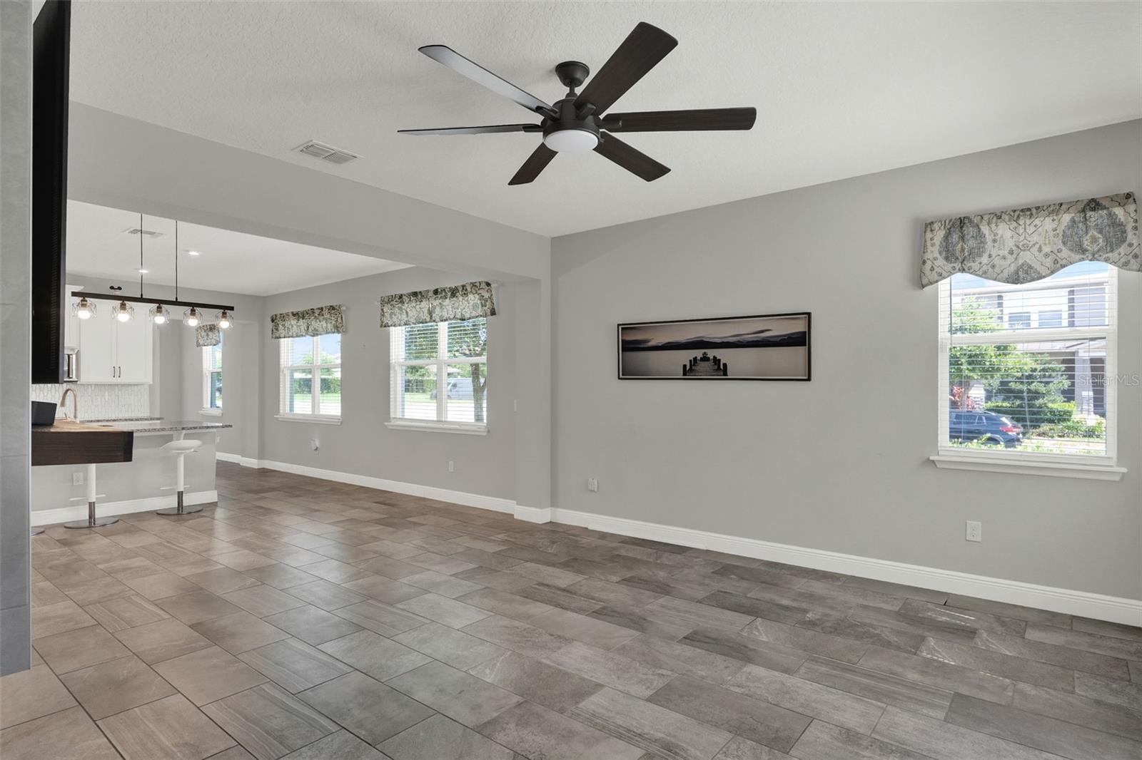 Image 13 of 50 For 15975 Marina Bay Drive