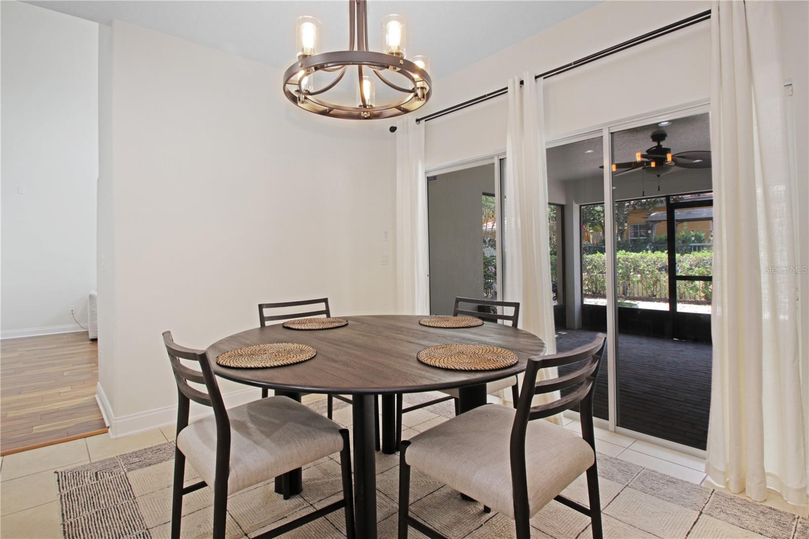 Image 10 of 32 For 6941 Piazza Street