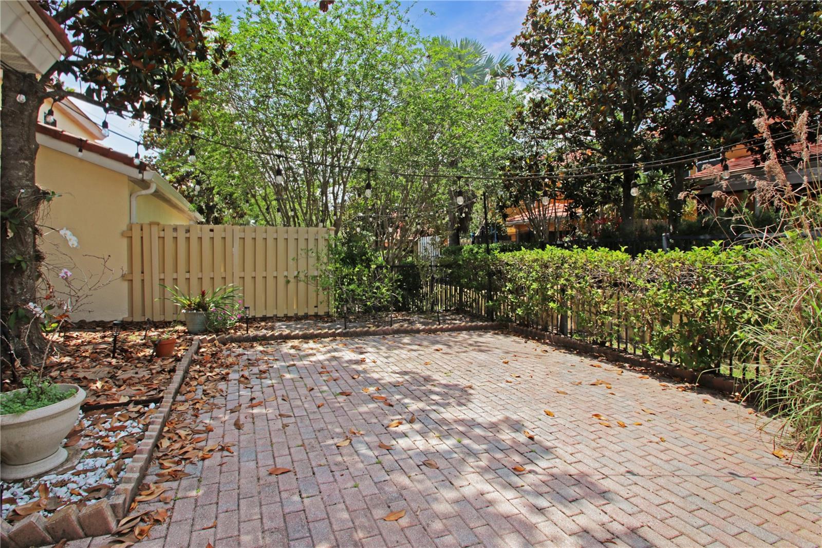 Image 27 of 32 For 6941 Piazza Street