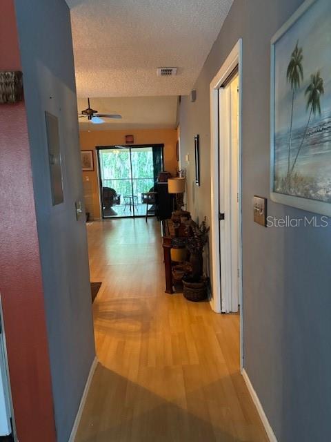 Image 5 of 31 For 25306 Northlake Drive 25306