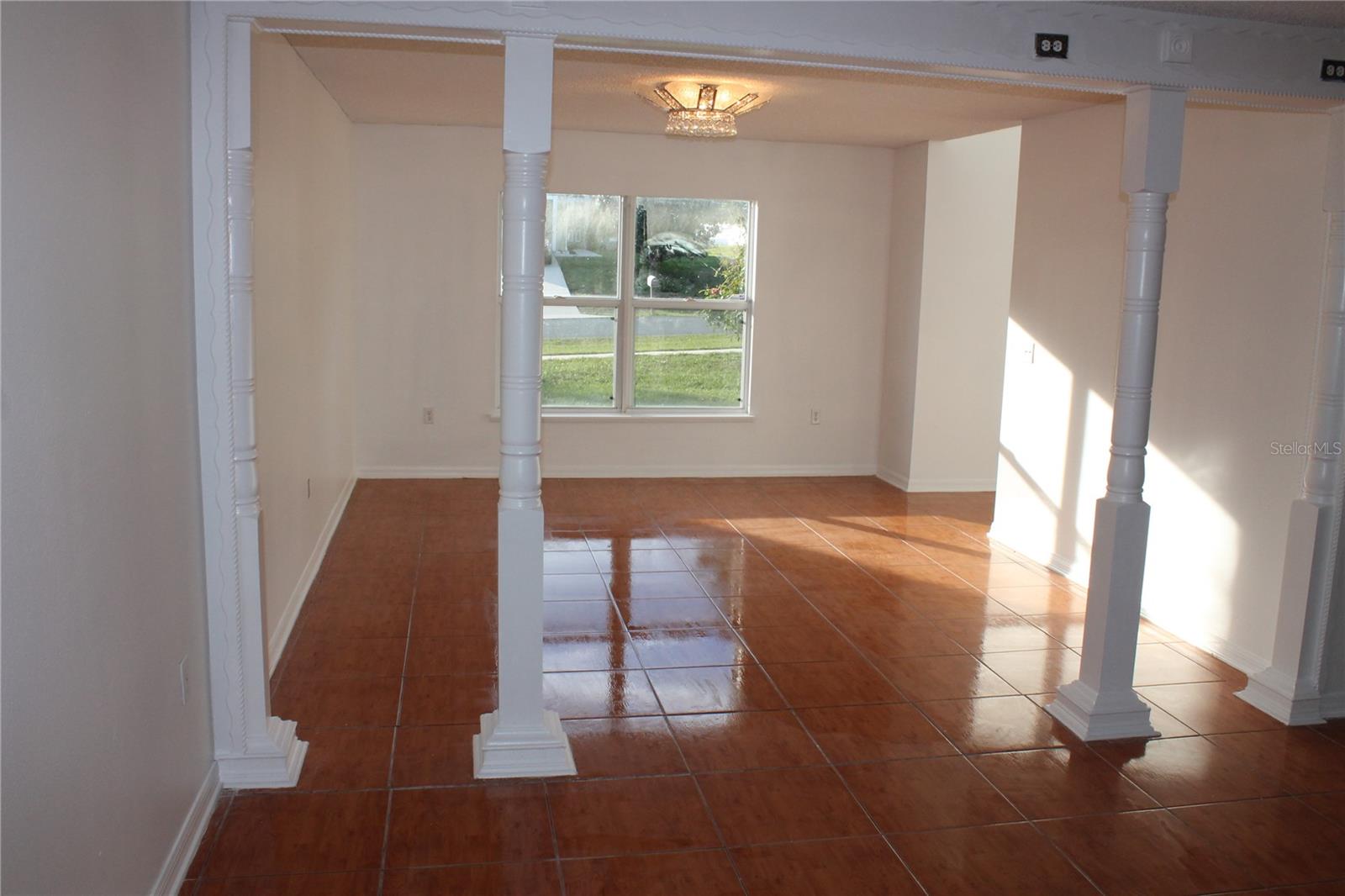 Image 5 of 14 For 15738 Switch Cane Street
