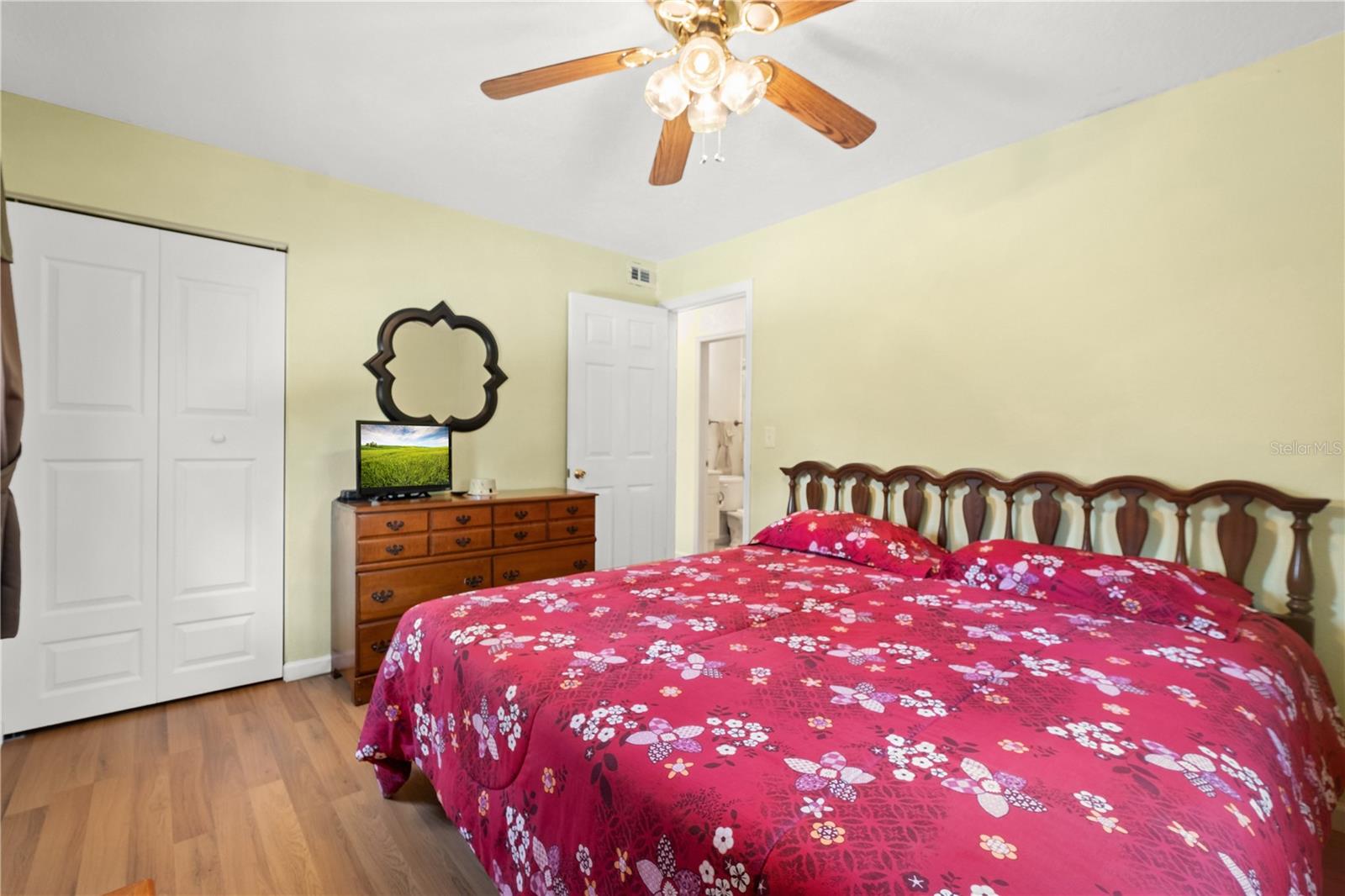 Image 15 of 20 For 1125 Emerald Drive