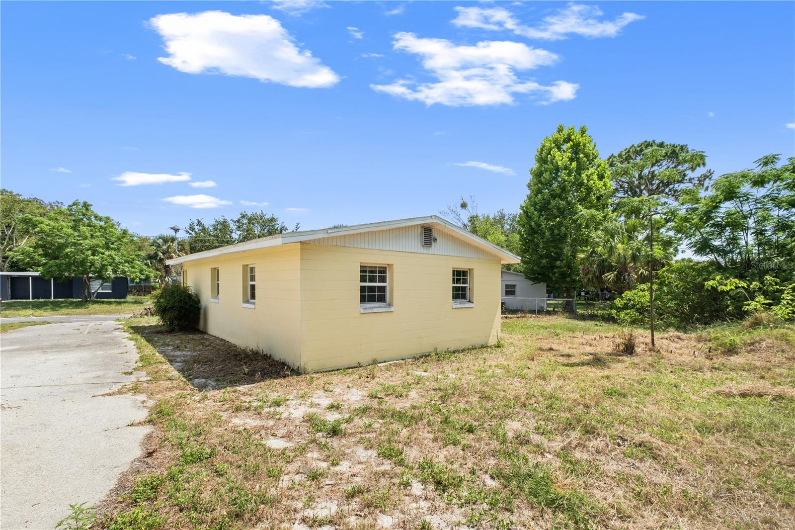 Image 18 of 20 For 1125 Emerald Drive