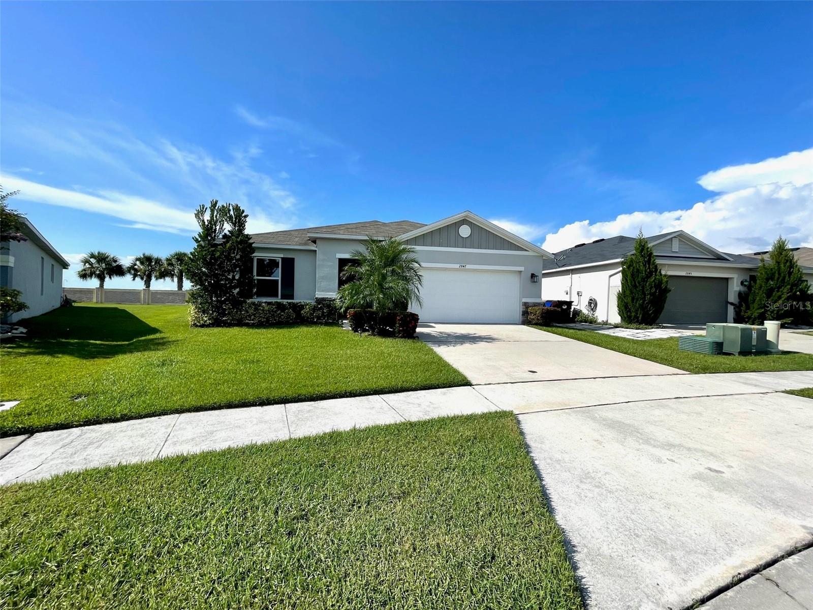 Image 2 of 14 For 2847 Mosshire Circle