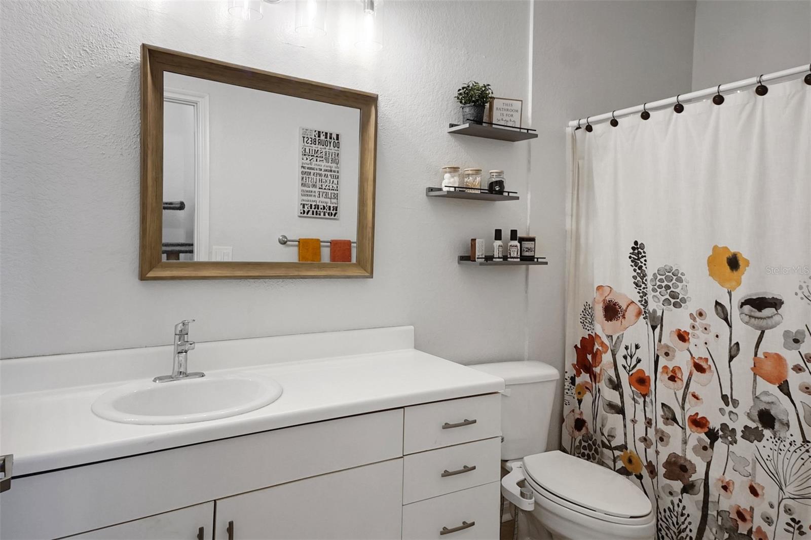 Image 18 of 34 For 860 Orange Avenue 448