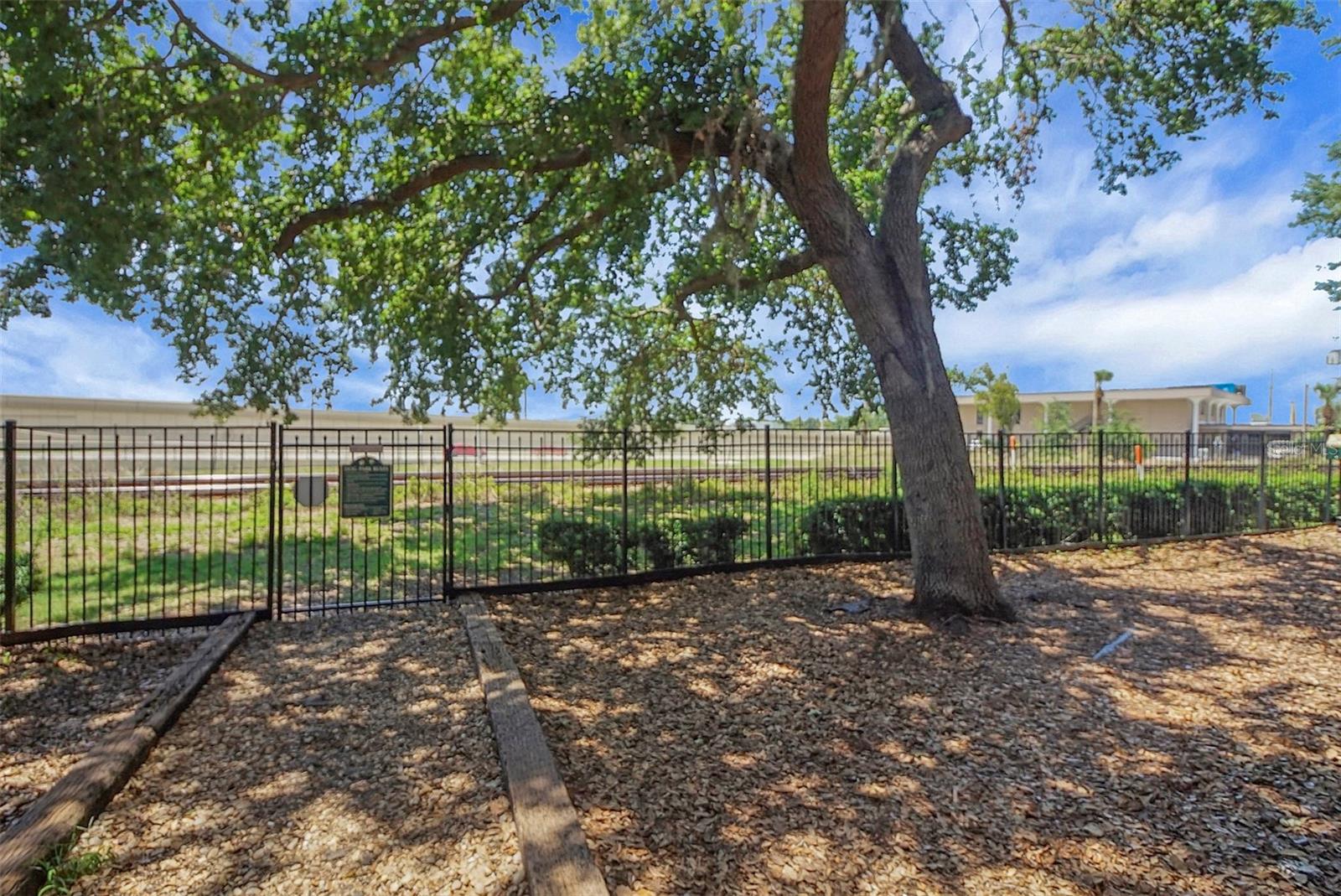 Image 29 of 34 For 860 Orange Avenue 448
