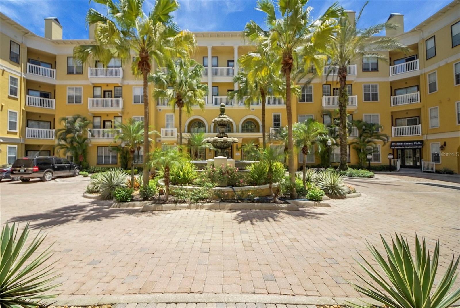 Image 33 of 34 For 860 Orange Avenue 448