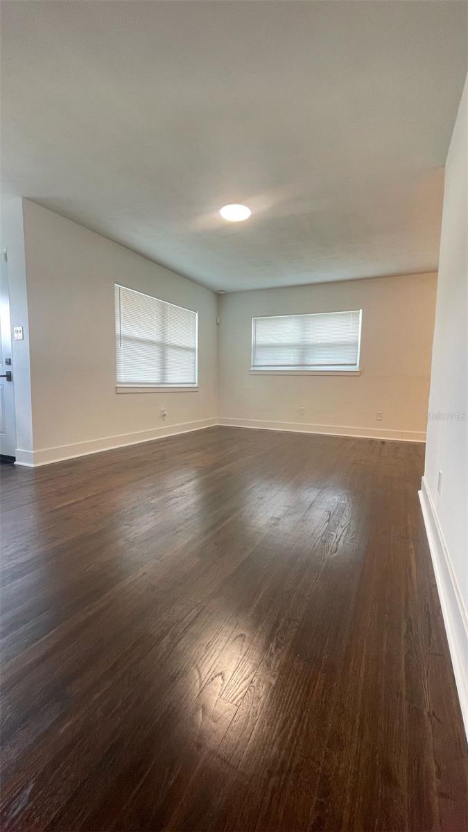 Image 6 of 32 For 331 Dollins Avenue