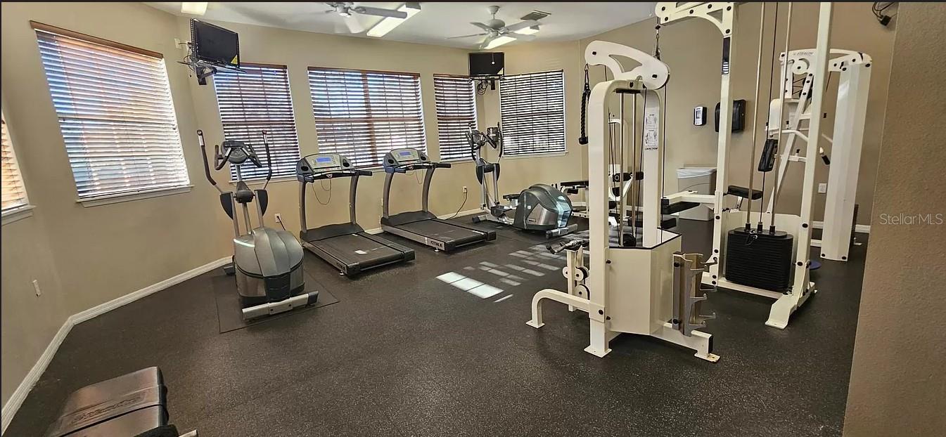 Image 16 of 29 For 8103 Lillies Way 108