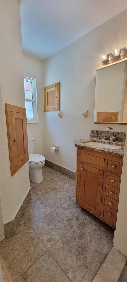 Image 10 of 26 For 122 Cedarview Terrace
