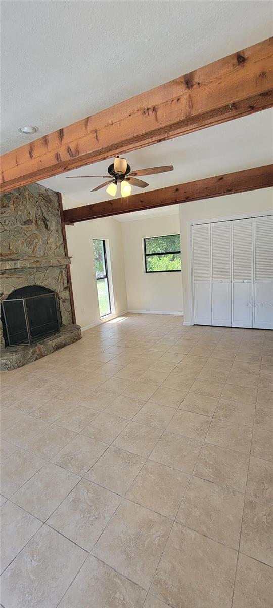 Image 4 of 26 For 122 Cedarview Terrace