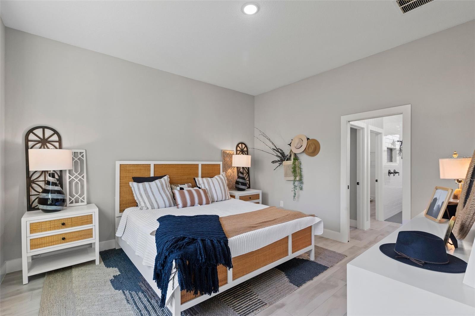 Image 38 of 62 For 12193 69 Place