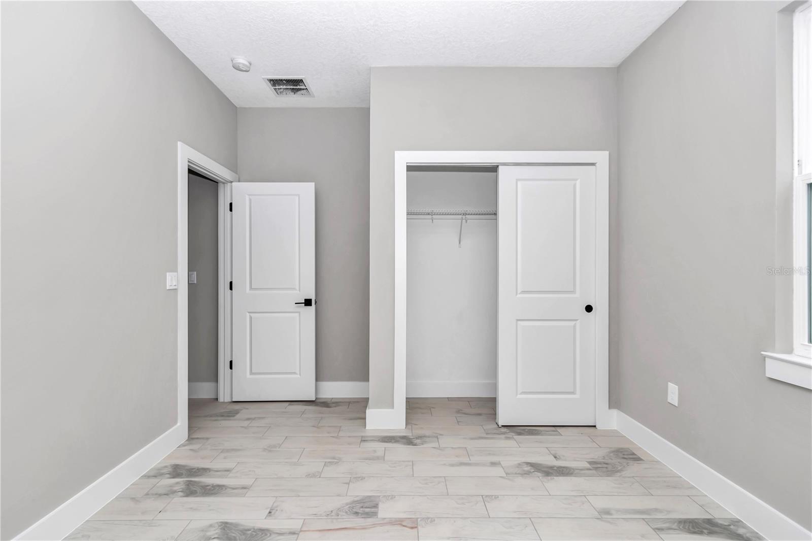 Image 7 of 62 For 12193 69 Place